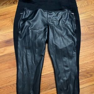 Old navy 2x faux leather leggings NWOT
